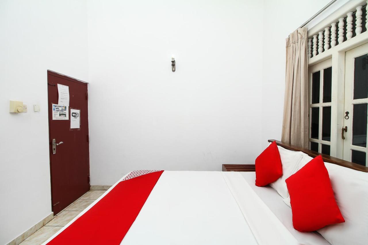 Hotel Empryean Katunayake Exterior photo